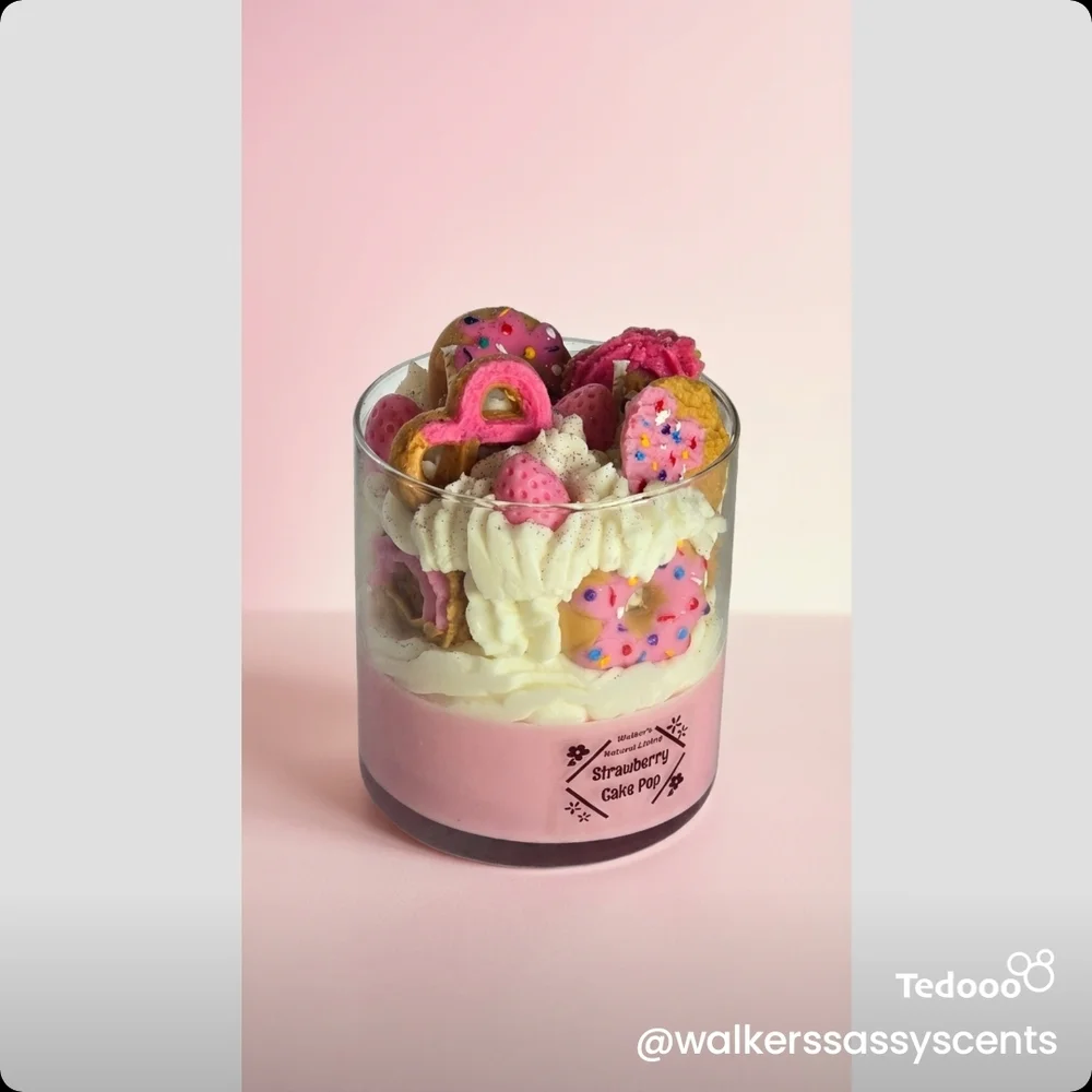 Strawberry Cake Pop Candle - Picture 4 of 4